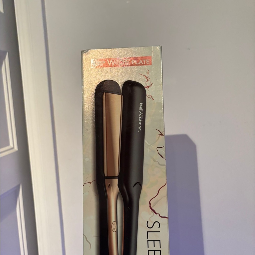 Black and Gold Hair Straightener